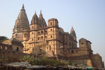 Private Tour Khajuraho to Jhansi with Orchha Fort