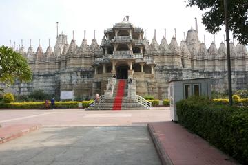 Private Transportation: Udaipur to Jodhpur via Ranakpur Jain Temple