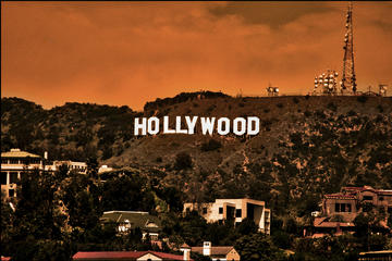 Small Group Tour of Los Angeles with a Luxurious SUV