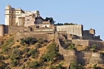 Private Independent Day Trip to Kumbhalgarh Fort And Ranakpur Jain Temple From Udaipur