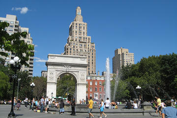 Manhattan Neighborhoods Tour: Five Squares and a Circle