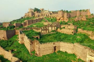 Spl Tour of Golconda Fort, Tombs, Charminar, Chowmahalla, Bangle Street & Lunch