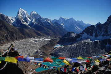 Kathmandu 11-Night Himalayas Trekking Tour Including Gokyo Lake and Namche Bazaar