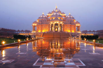 Evening Akshardham Temple Tour with Musical Colored Fountain Show