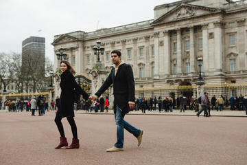 Styled Photoshoot Around Buckingham Palace