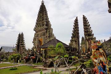 4-Day Bali Adventure: Ayung River Rafting, Mt Batur Biking and Jungle Trekking