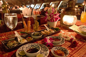 Bangkok Dinner Cruise by Loy Nava River Cruise