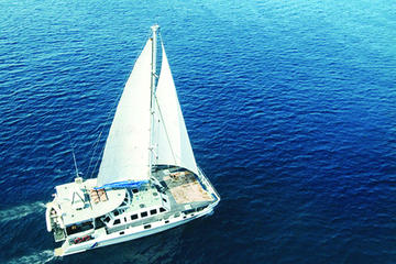 Full Day Nusa Lembongan Sailing Experience