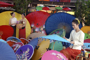 Half Day Handicraft Villages