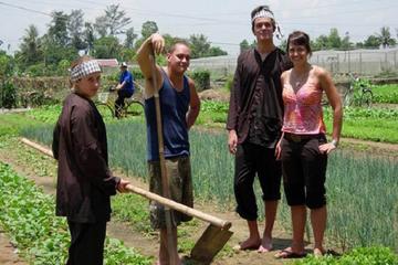 Hoi An Cycling and Farming Tour at Tra Que