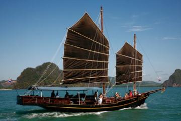 Magical Phang Nga Bay Cruise by Jun Bahtra