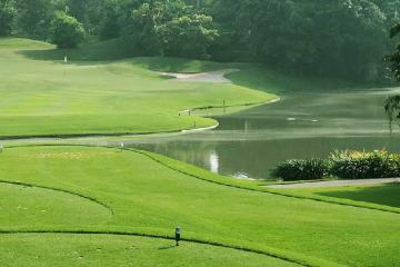 Private Golf Tour: Full Day Alpine Golf and Sports Club Bangkok