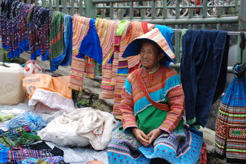 Amazing 3-day Sapa & Bac Ha Market by deluxe bus - Overnight hotel