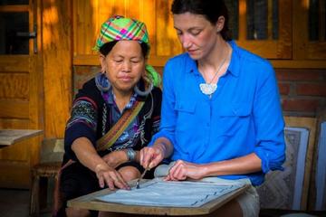 The Handicraft Day in Sapa with H'mong Local