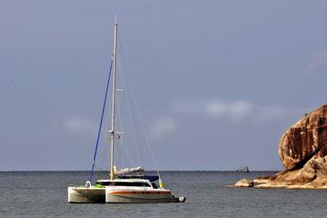 Private Half-Day Catamaran Sail from Koh Samui Including Chef's Dinner