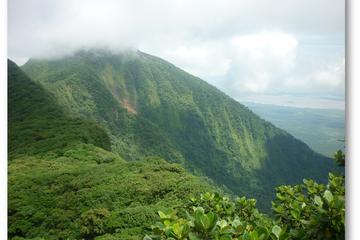 Mombacho Volcano Hike and Zipline adventure from Managua
