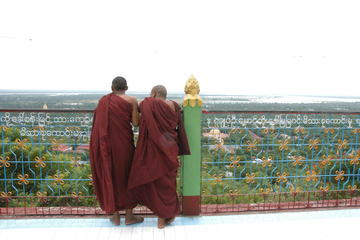 Ava, Sagaing and Amarapura Day Trip from Mandalay Including Lunch