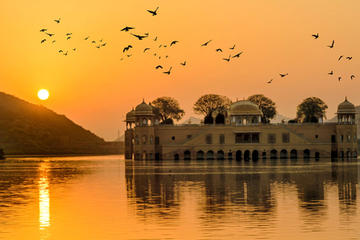 2-Day Private Tour of Jaipur from Delhi By Car