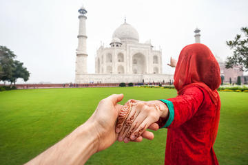Private 6-Night Honeymoon from New Delhi: Taj Mahal, Agra, Khajuraho