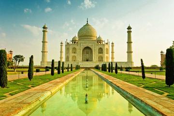 Private Taj Mahal Agra Day Trip by India's Fastest Train from Delhi