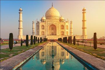 Private Taj Mahal and Agra Full-Day Tour From Jaipur