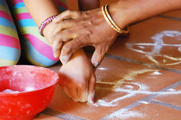 Traditional Kolam Class in Pondicherry