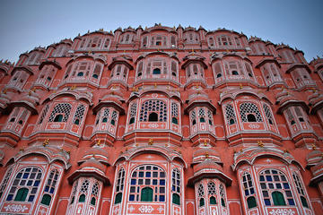 Private Full-day Jaipur Tour: Amber Fort, City Palace, Water Palace, with Lunch