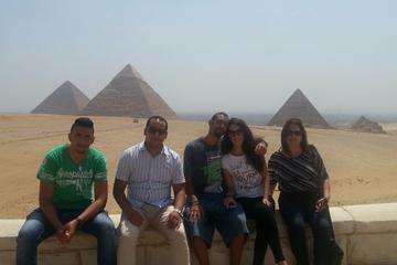 Day-Tour of Cairo Highlights and Giza Pyramids from Cairo