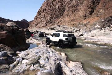 Private Day Tour: Wadi Al Abyadh by 4x4 from Muscat