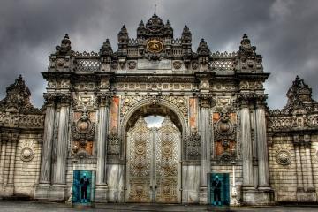 Dolmabahce Palace and Ortakoy District with Bosphorus Cruise