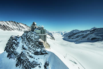 Jungfraujoch - small group tour - including guided walk-around with tourguide