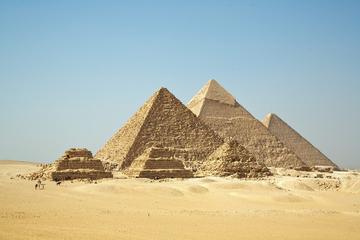 Visit the Pyramids, the Sphinx, the Valley Temple, Sakkara and Dahshur with a Private Guide