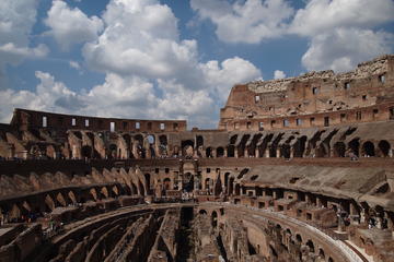Skip the line: Colosseum Private Tour