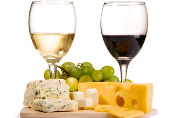 Private Wine and Cheese Tasting Tour in Vilnius