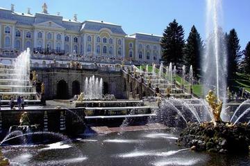Peterhoff Grand Palace and Parks Early Entrance to Grand Palace