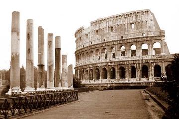 Skip the Line: Colosseum and Ancient Rome Private Tour