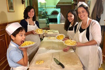 Private Cooking Class in Rome: Pasta Amore and Tiramisu