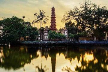 5-Day Tour of Hanoi Including City Tour Bat Trang and Halong Bay