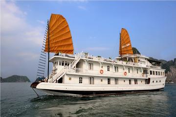 Overnight Halong Bay Cruise Including Transfer Service and Kayaking or Bamboo Boat Activities