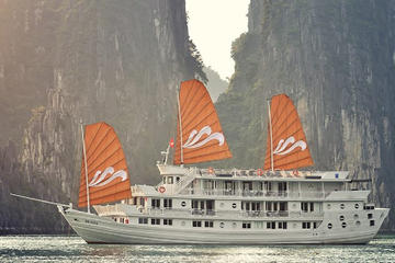 Luxury 3-Day Halong Bay Cruise Tour with Transfer from Hanoi