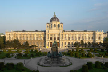 Kunsthistorisches Museum Vienna and Imperial Treasury of Vienna