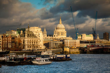 Private Photography Tour: Southwark Cathedral to St Paul's