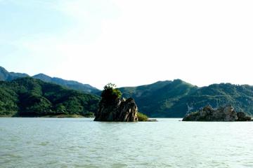 Hoa Binh Hilltribe Day Tour from Hanoi