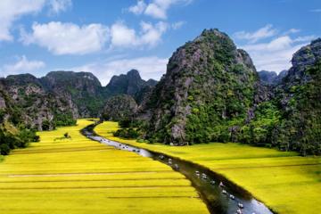 Full-Day Tour to Hoa Lu and Tam Coc from Hanoi