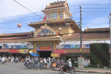 Morning Tour of Saigon Including Cyclo Ride