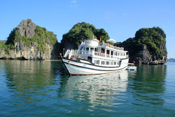 3-Day Cruise with Kayaking and Cooking Class on Halong Bay