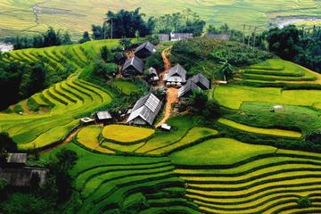 Sapa 3-day Discovery Package Tour By Bus with 1 Night Homestay 1 Night Hotel