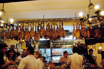 2,5 Hour Private Guided Tapas Walking Tour in Seville