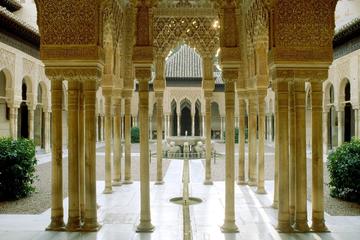 Private guide for visit to Alhambra in Granada from CORDOBA