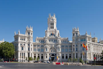 Private tour of Madrid with driverguide